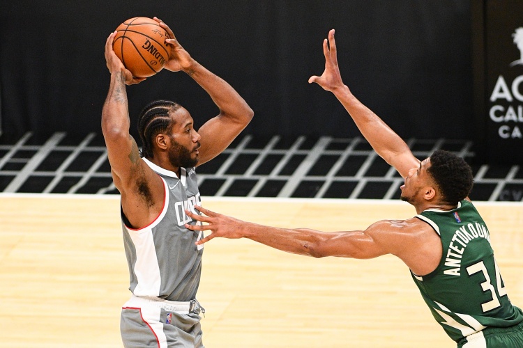 米乐游戏-Amick：火箭有足够的资产换字母哥或伦纳德 但不会交易杜兰特